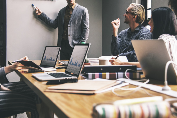 group-diverse-people-having-business-meeting